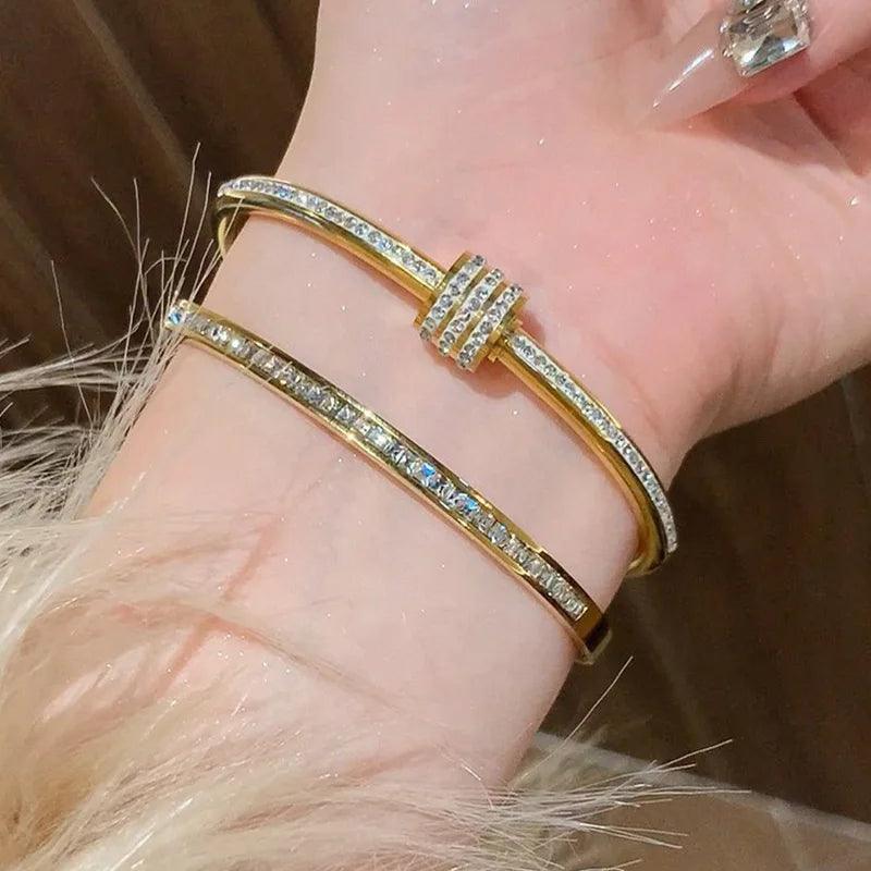 Bracelete de Aço Inoxidável e Titânio com Zircônia